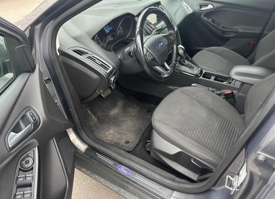 Ford Focus, III Рестайлинг 1.6 AMT (125 л.с.)