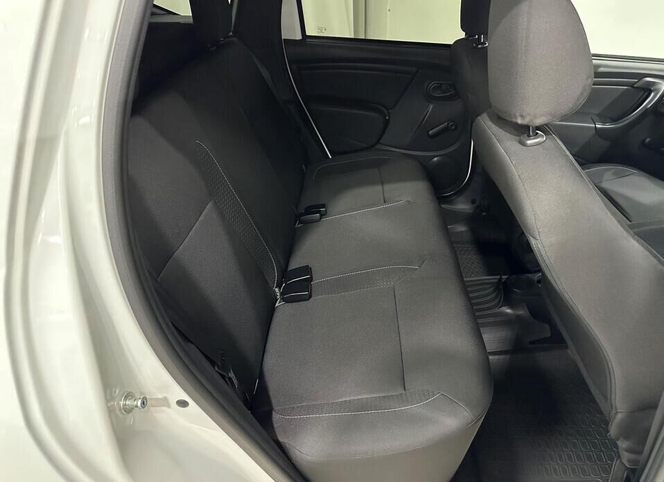 Renault Duster, I Рестайлинг 1.6 MT (114 л.с.)