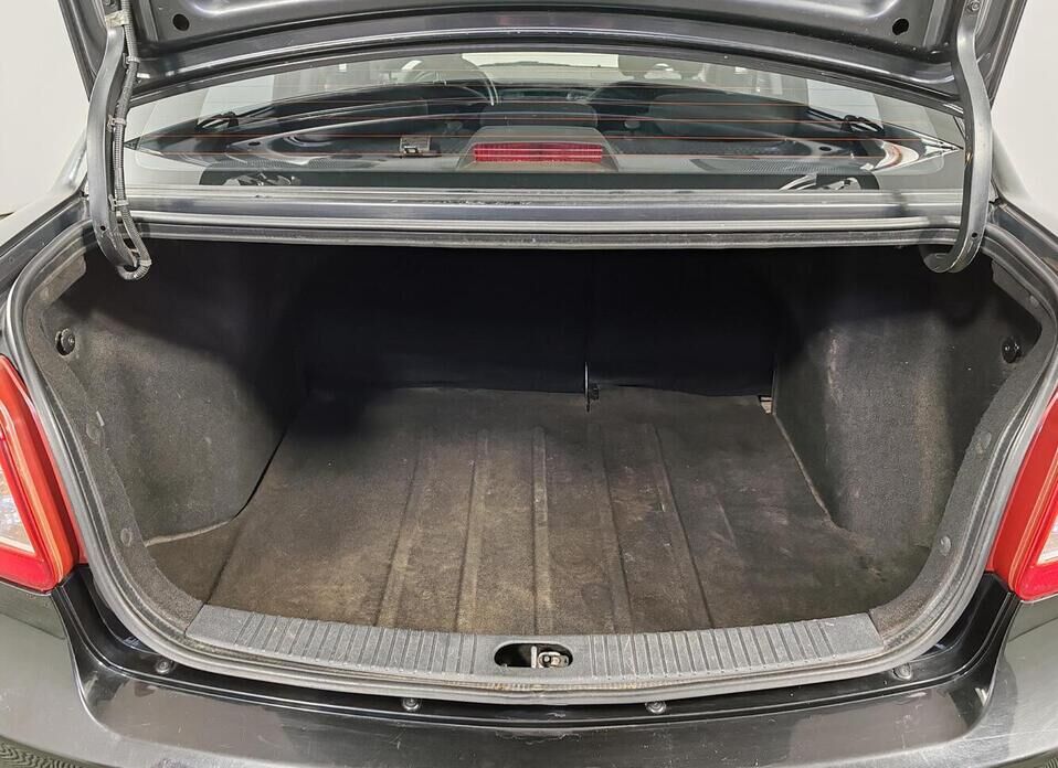 Kia Rio, II Рестайлинг 1.4 AT (95 л.с.)