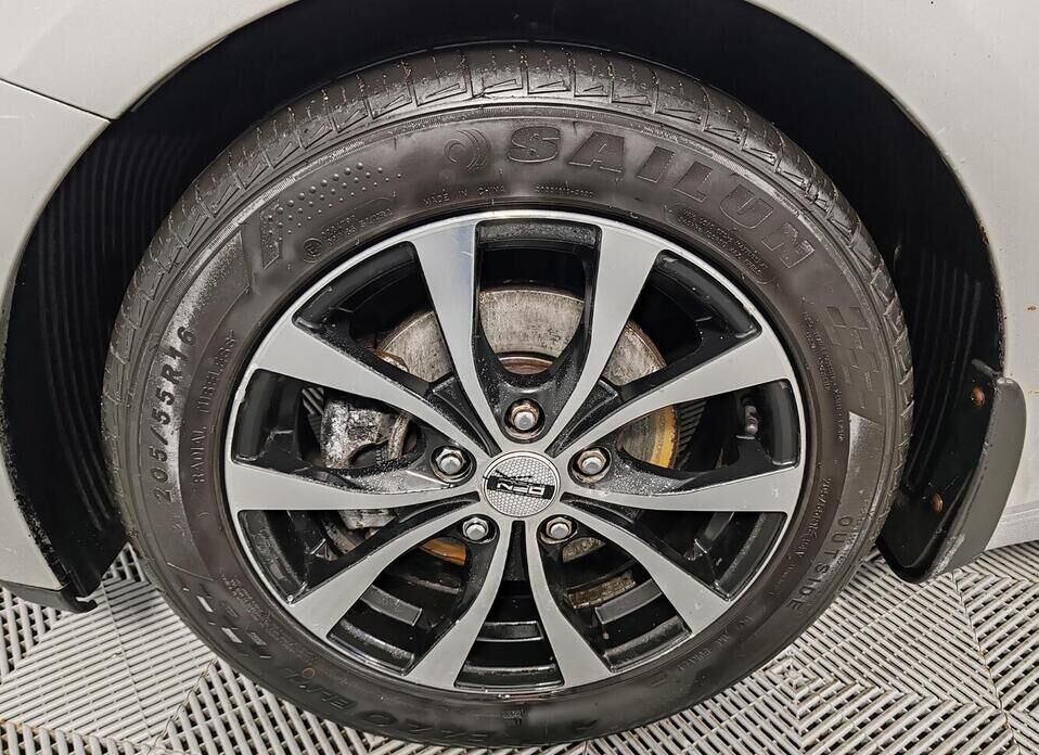 Kia Ceed 1.6 AT (129 л.с.)