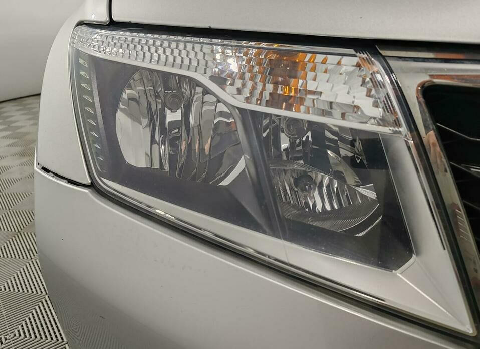 Nissan Terrano 2.0 AT (143 л.с.) 4WD