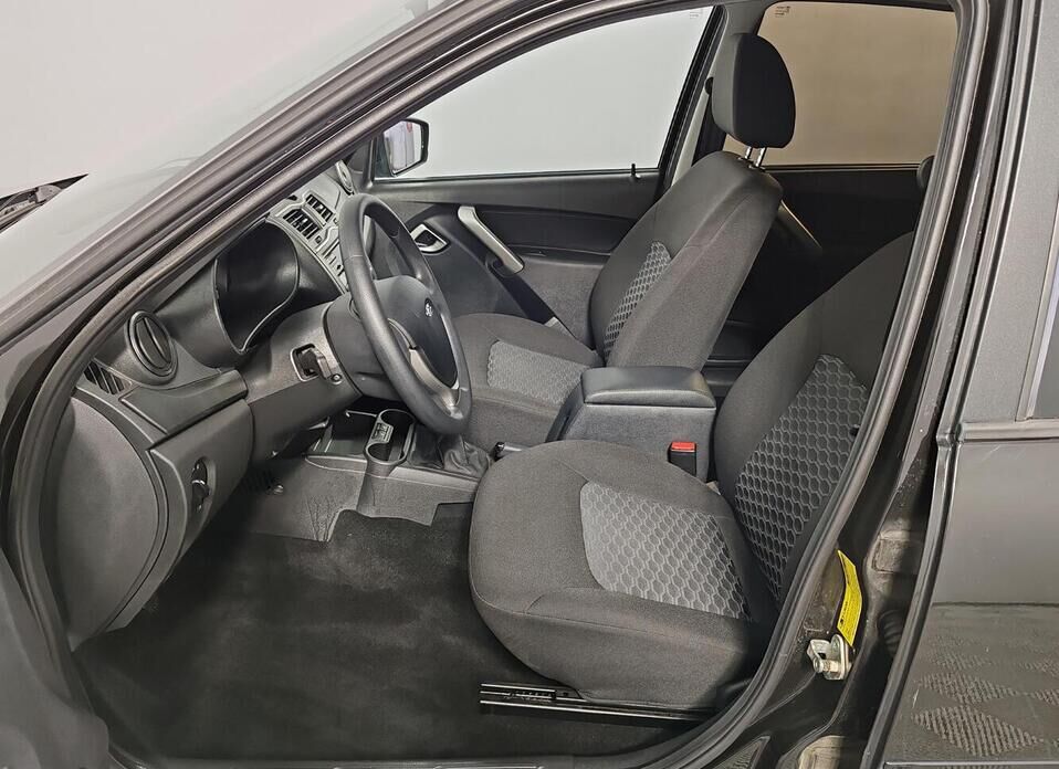 LADA (ВАЗ) Granta 1.6 MT (87 л.с.)
