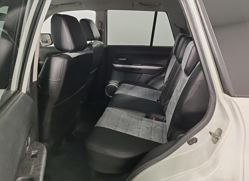 Suzuki Grand Vitara, III Рестайлинг 2 2.4 AT (169 л.с.) 4WD
