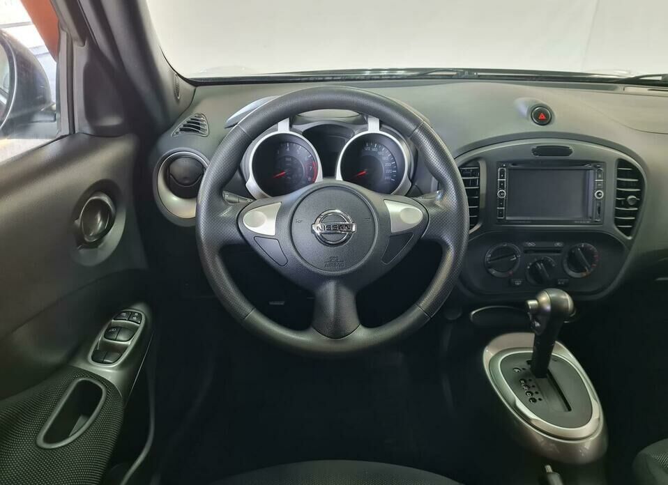 Nissan Juke 1.6 CVT (117 л.с.)