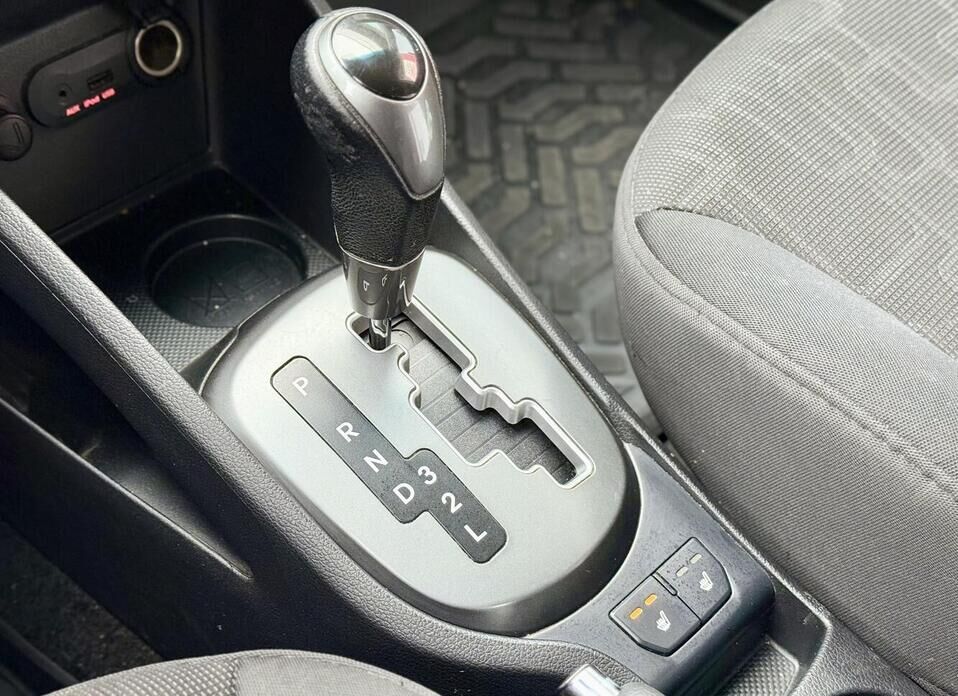 Kia Rio, III 4-speed 1.6 AT (123 л.с.)