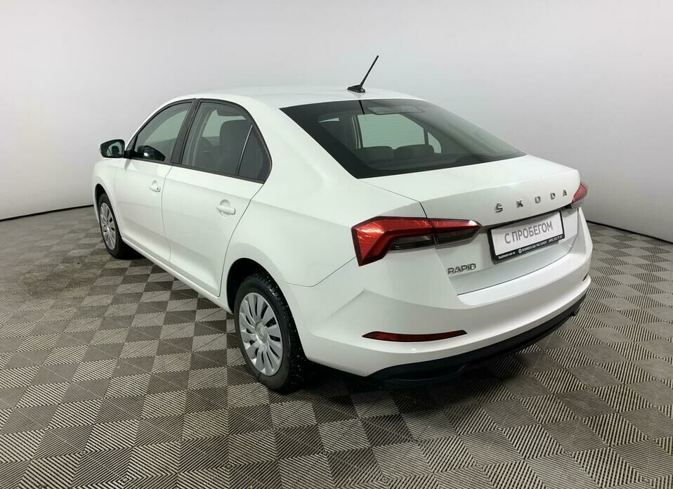 Skoda Rapid 1.6 MT (90 л.с.)