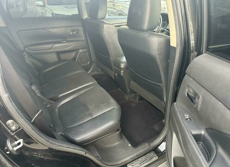 Mitsubishi Outlander 2.0 CVT (146 л.с.) 4WD