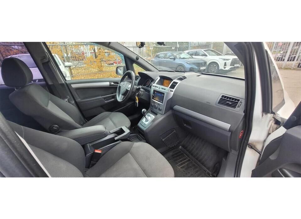 Opel Zafira, B Рестайлинг 1.8 AMT (140 л.с.)