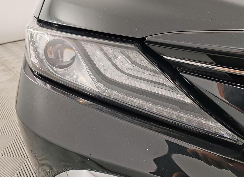 Toyota Camry, VIII (XV70) Рестайлинг 2.5 AT (206 л.с.)