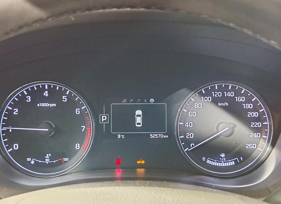 Hyundai Genesis, II 3.0 AT (249 л.с.) 4WD