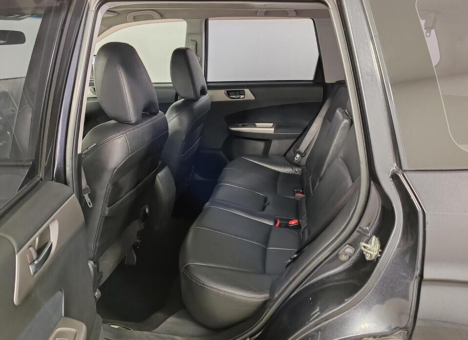 Subaru Forester 2.5 AT (173 л.с.) 4WD