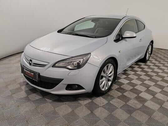 Opel Astra, 2011&nbsp;г., 173&nbsp;132&nbsp;км