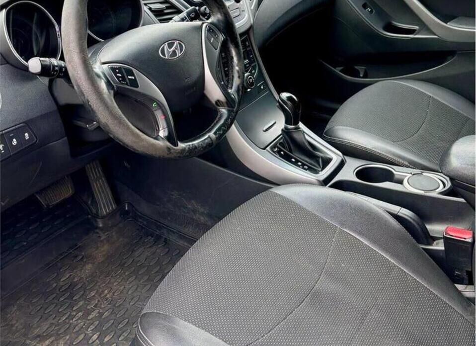 Hyundai Elantra, V (MD) Рестайлинг 1.8 AT (150 л.с.)