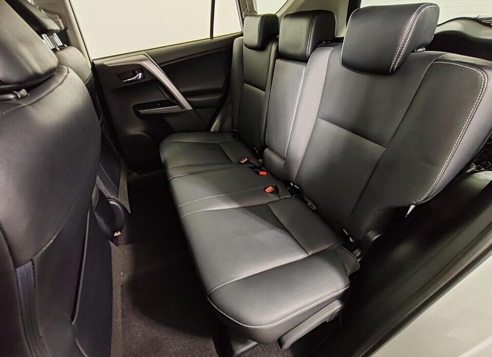 Toyota RAV4, IV (CA40) Рестайлинг 2.5 AT (180 л.с.) 4WD