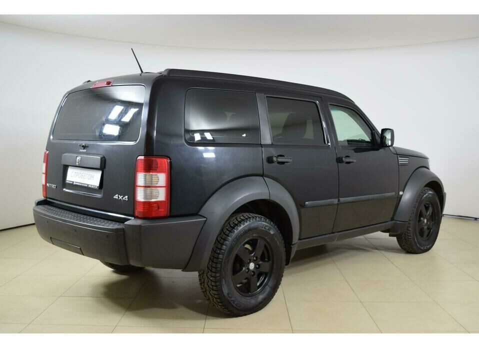 Dodge Nitro 3.7 AT (205 л.с.) 4WD