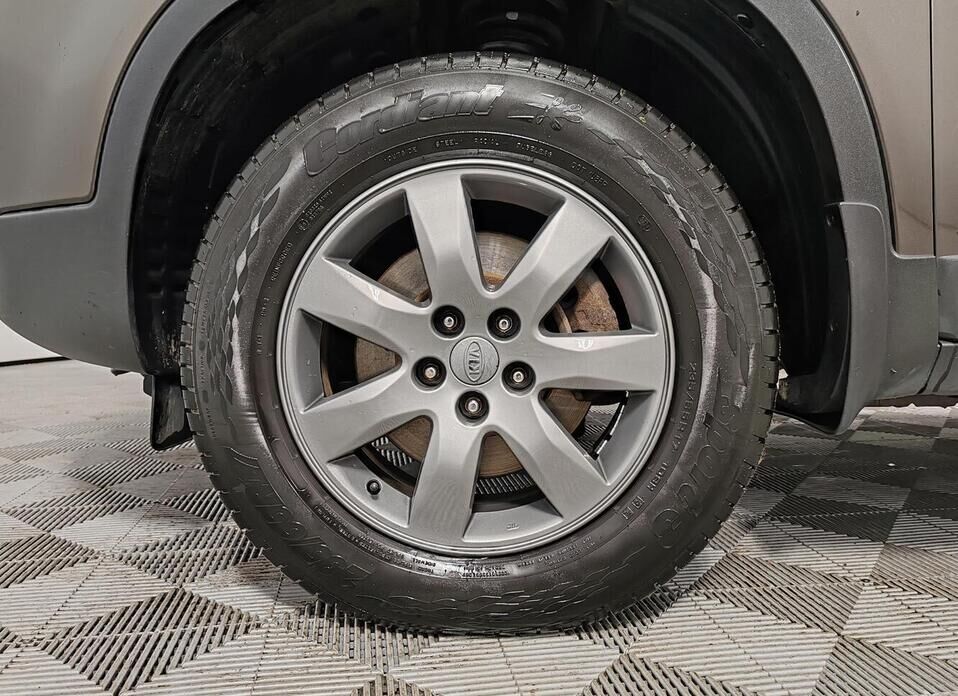 Kia Sorento, II 2.4 AT (175 л.с.) 4WD