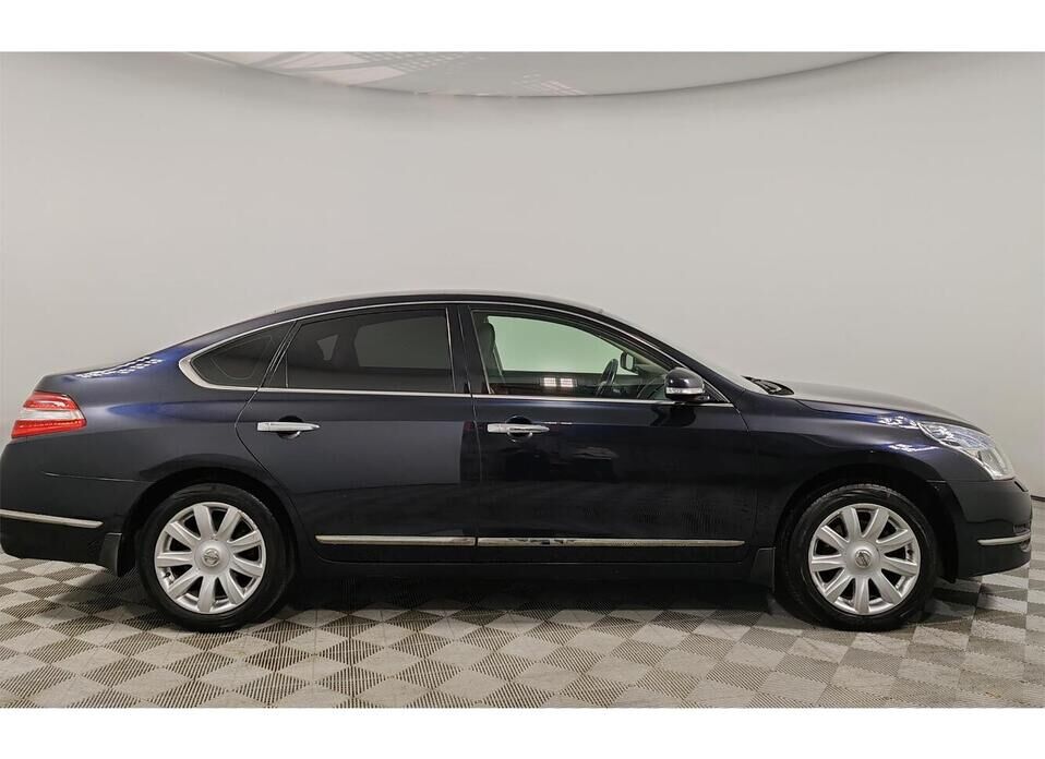 Nissan Teana 2.5 CVT (182 л.с.)