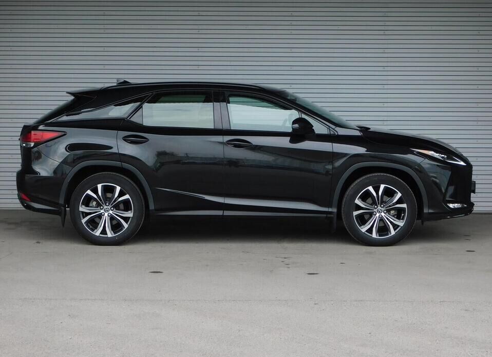 Lexus RX, IV Рестайлинг 300 2.0 AT (238 л.с.) 4WD