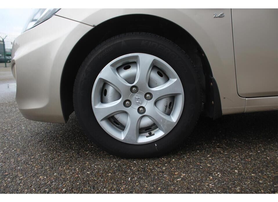 Hyundai Solaris, I 1.6 AT (123 л.с.)