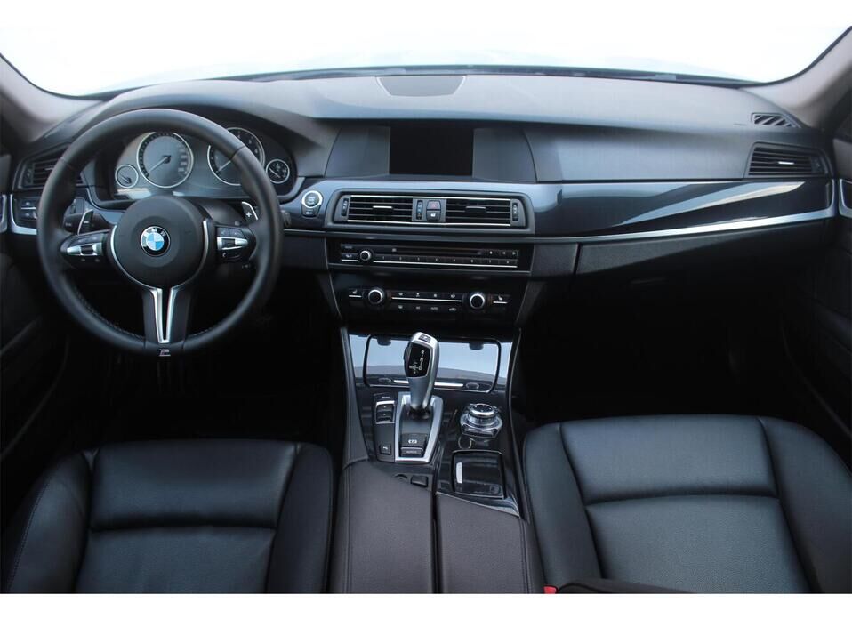BMW 5 серии 520i 2.0 AT (184 л.с.)