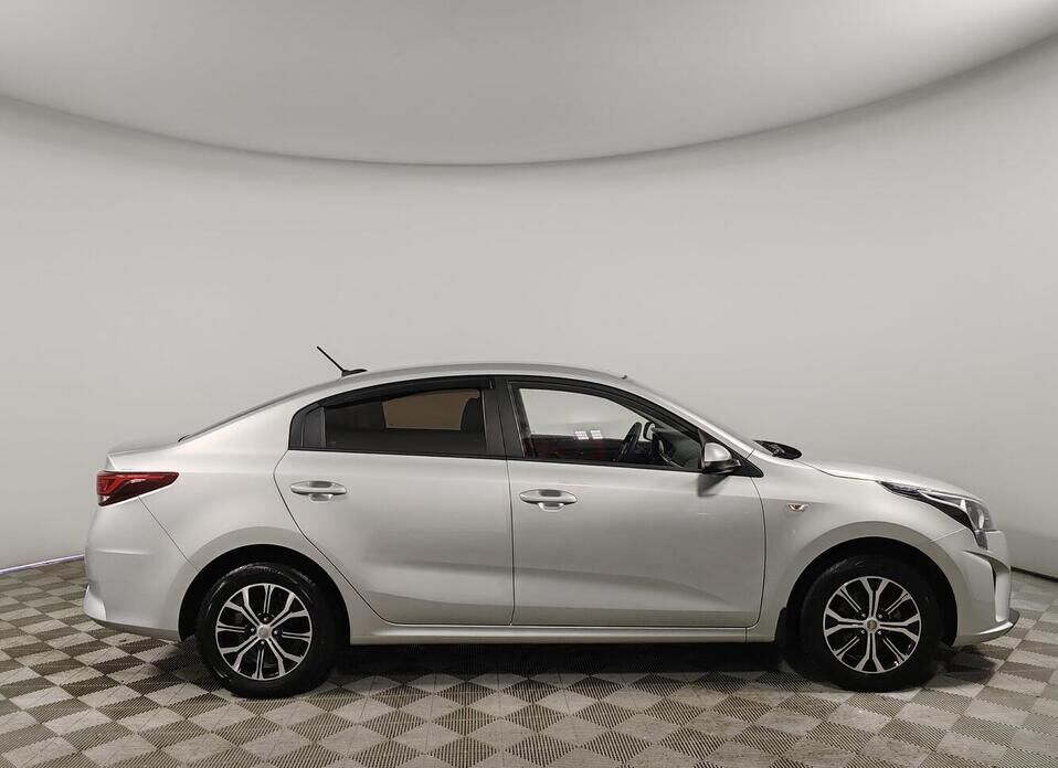 Kia Rio, IV Рестайлинг 1.6 AT (123 л.с.)