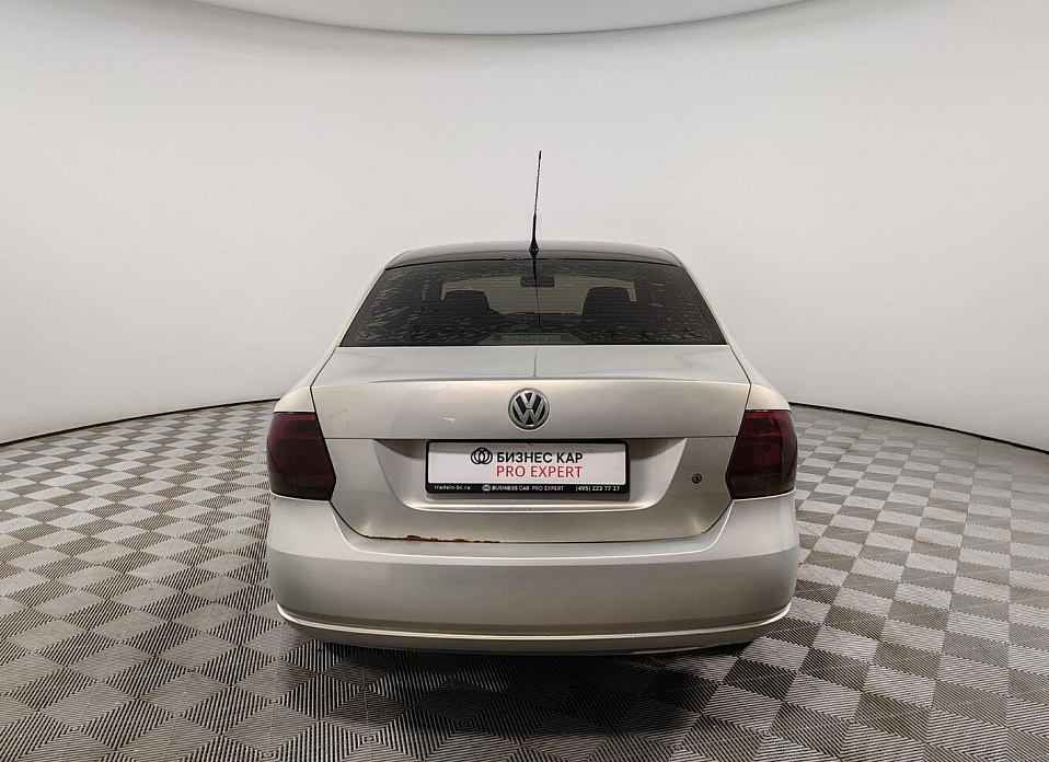 Volkswagen Polo, V 1.6 MT (105 л.с.)