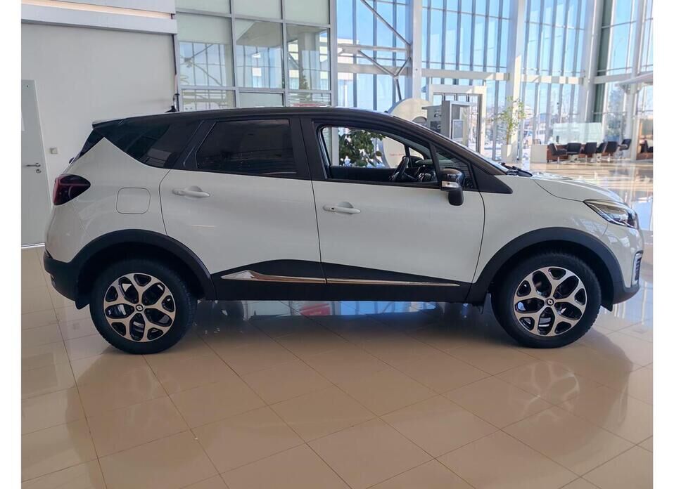 Renault Kaptur, I Рестайлинг 1.6 CVT (114 л.с.)