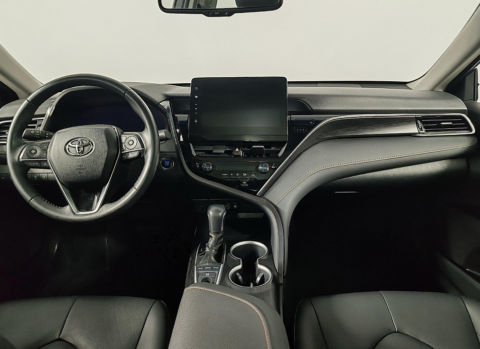 Toyota Camry, VIII (XV70) Рестайлинг 2.5 AT (209 л.с.)