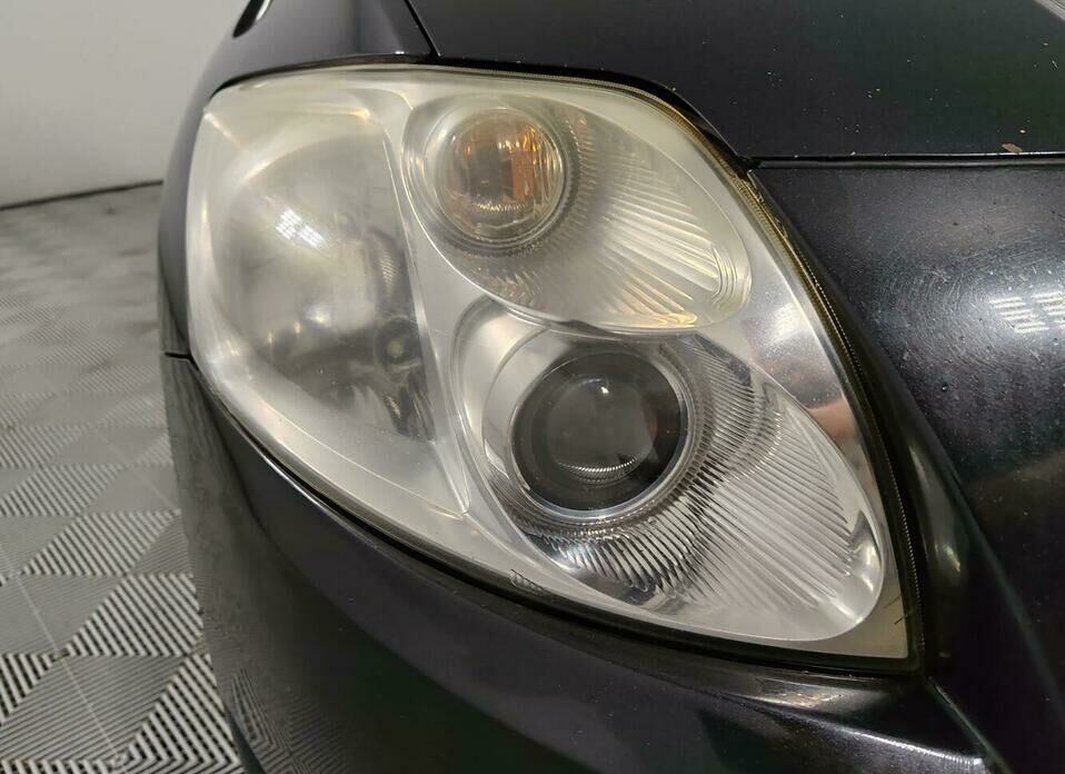 Toyota Auris 1.6 MT (124 л.с.)