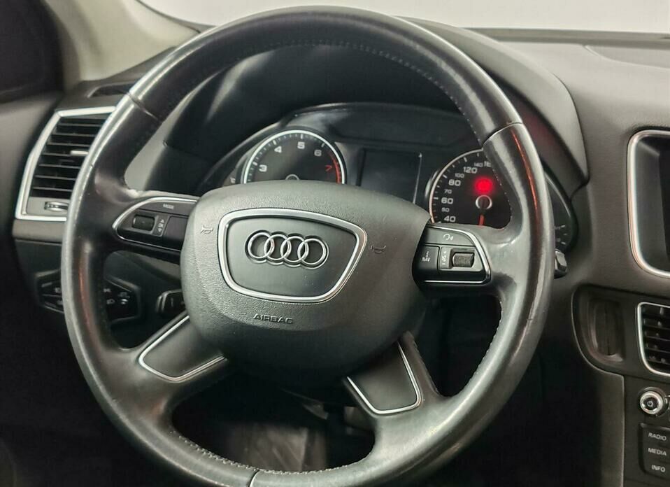 Audi Q5 2.0 AT (225 л.с.) 4WD