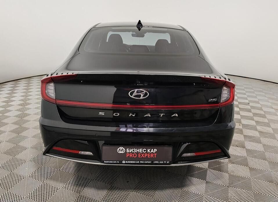 Hyundai Sonata 2.5 AT (180 л.с.)