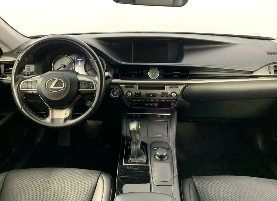 Lexus ES 250 2.5 AT (184 л.с.)