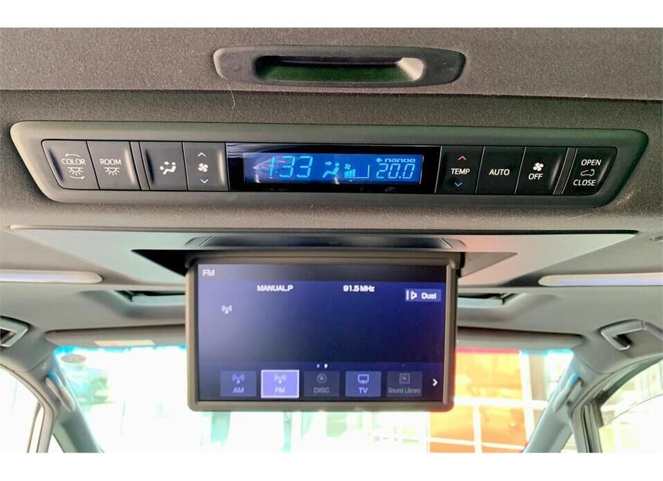 Toyota Vellfire 2.5hyb CVT (152 л.с.) 4WD