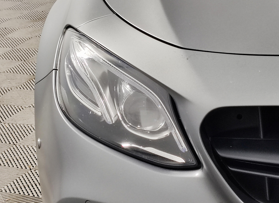 Mercedes-Benz E-Класс AMG, V (W213) 63 AMG S 4.0 AT (612 л.с.) 4WD