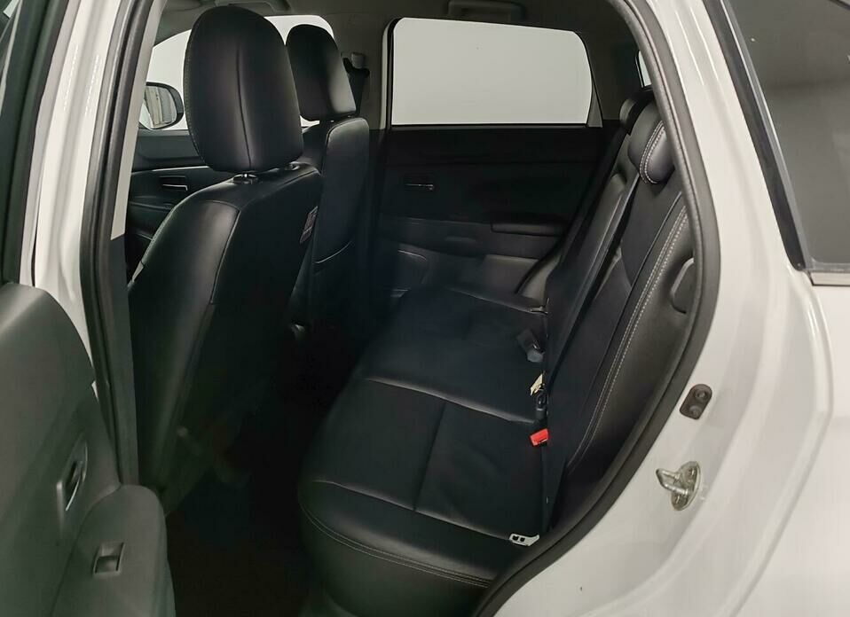 Mitsubishi ASX 1.8 CVT (140 л.с.)