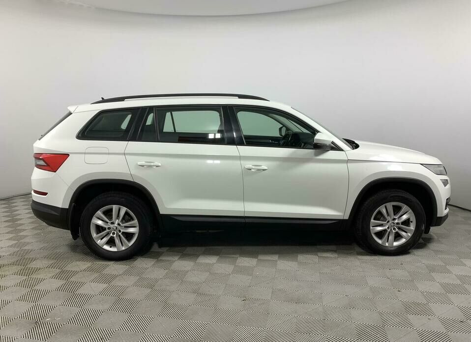 Skoda Kodiaq 2.0 AMT (180 л.с.) 4WD