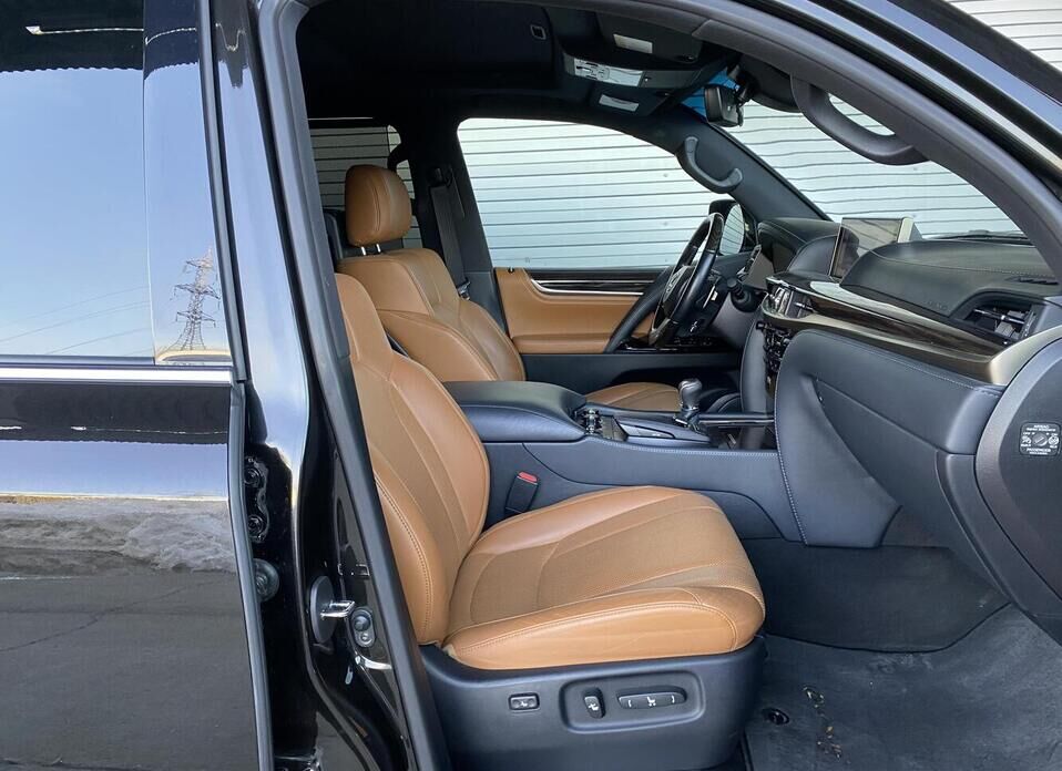 Lexus LX, III Рестайлинг 2 570 5.7 AT (367 л.с.) 4WD