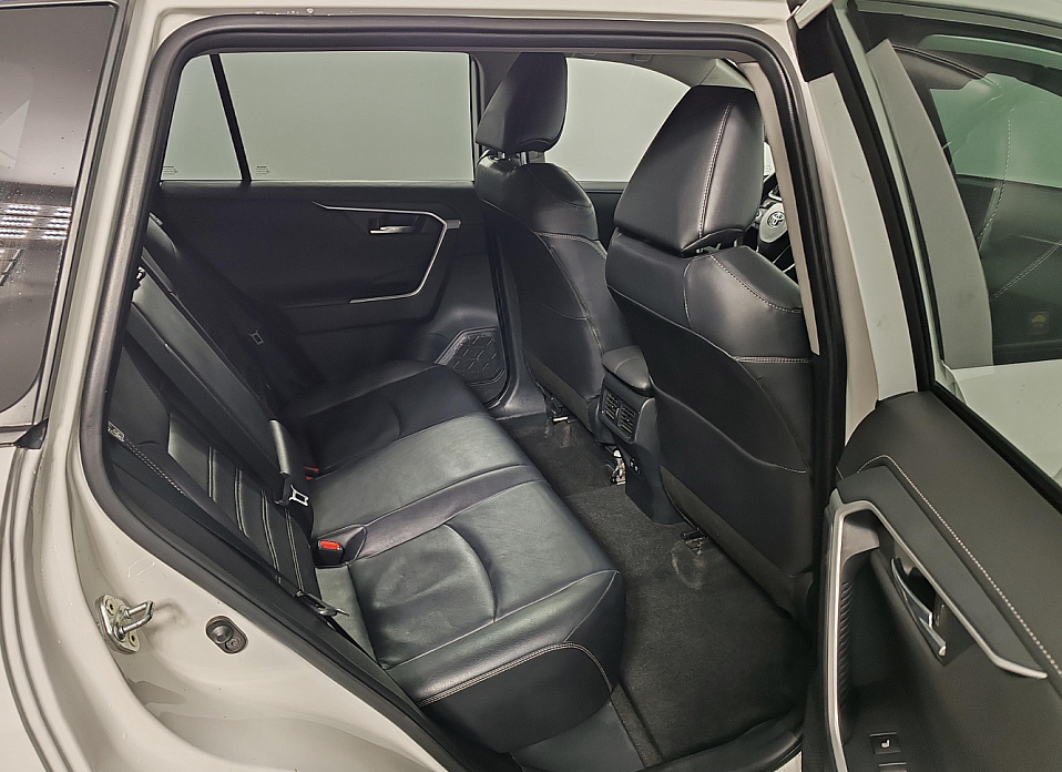 Toyota RAV4, V (XA50) 2.5 AT (199 л.с.) 4WD