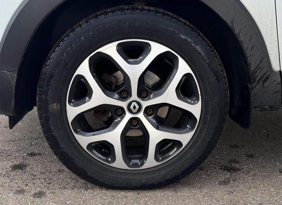 Renault Kaptur, I 1.6 CVT (114 л.с.)