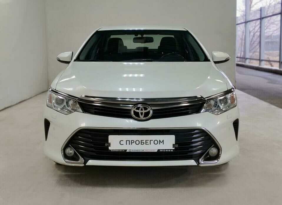 Toyota Camry 2.5 AT (181 л.с.)