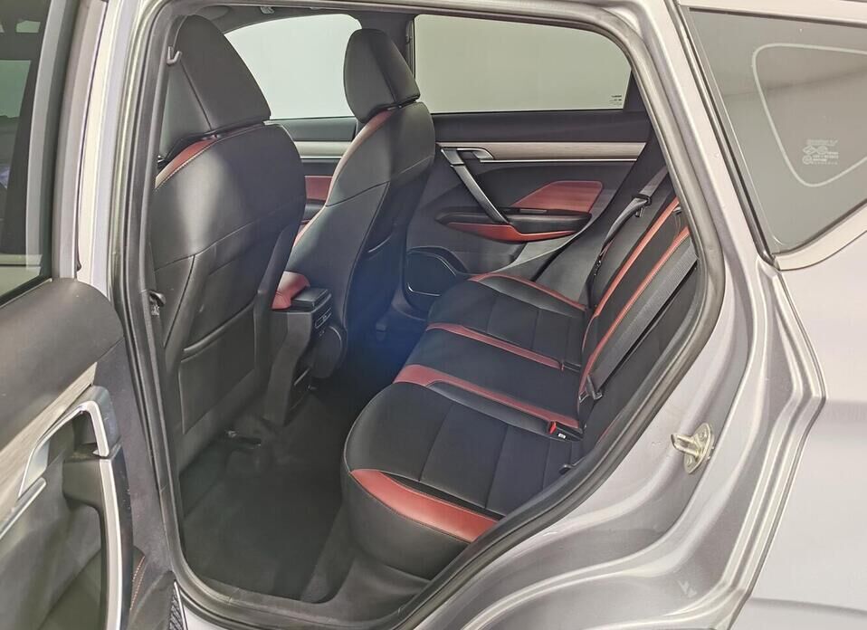 Geely Coolray 1.5 AMT (150 л.с.)