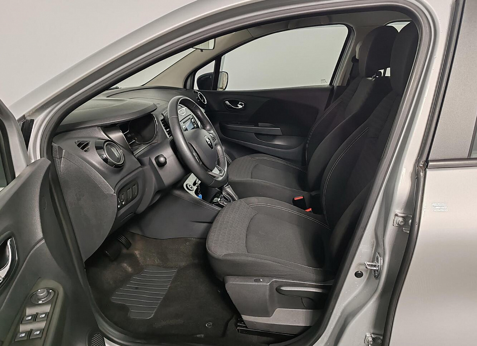 Renault Kaptur, I 1.6 CVT (114 л.с.)