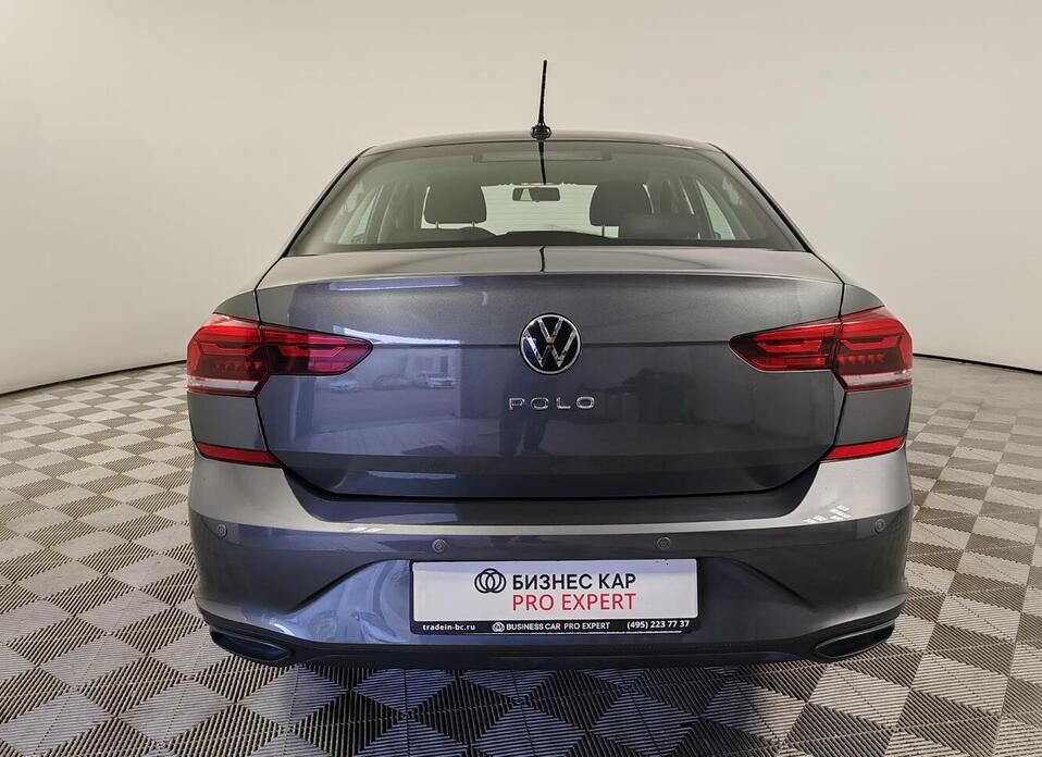 Volkswagen Polo 1.6 MT (110 л.с.)
