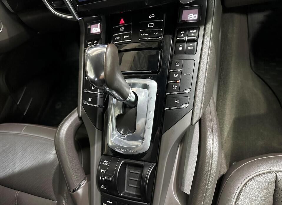 Porsche Cayenne Diesel 3.0d AT (245 л.с.) 4WD