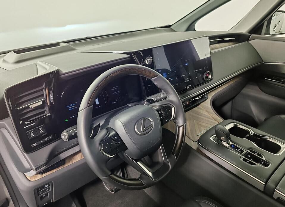 Lexus LM, II 350h 2.5hyb CVT (190 л.с.) 4WD