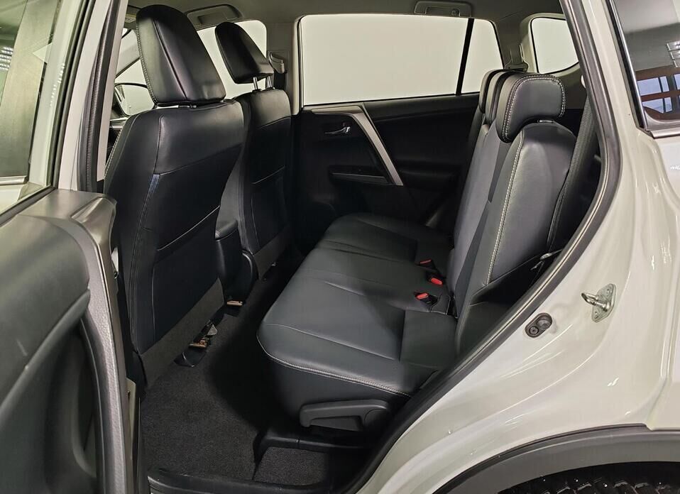 Toyota RAV4, IV (CA40) Рестайлинг 2.5 AT (180 л.с.) 4WD