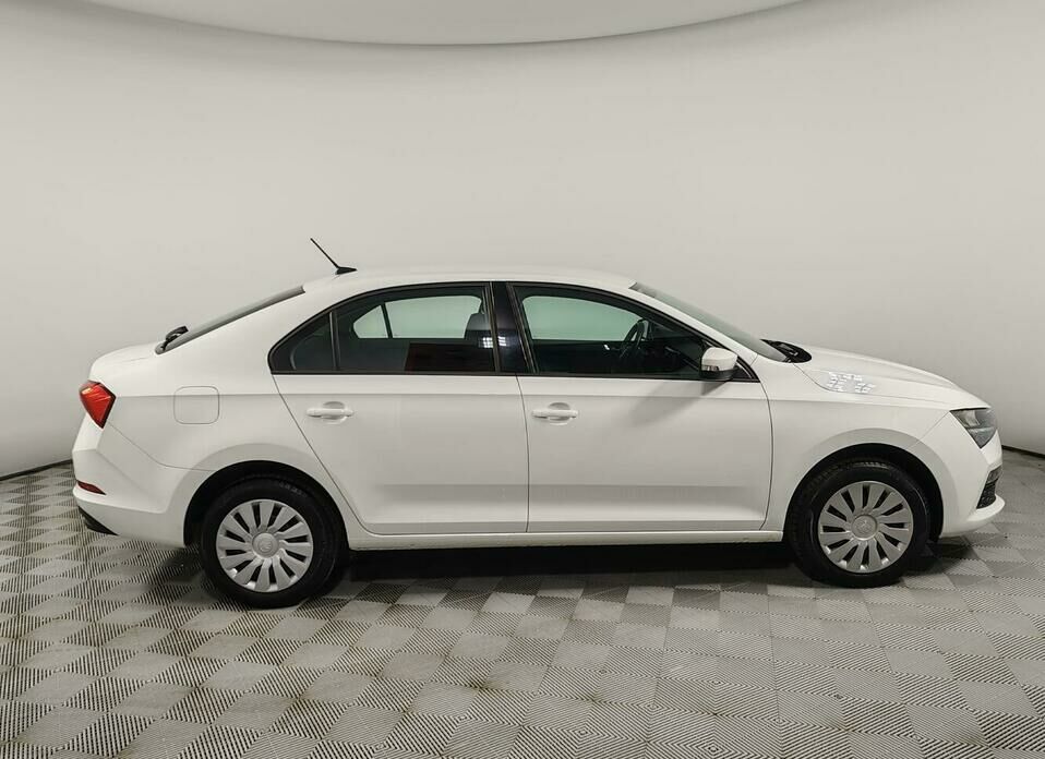Skoda Rapid 1.6 AT (110 л.с.)