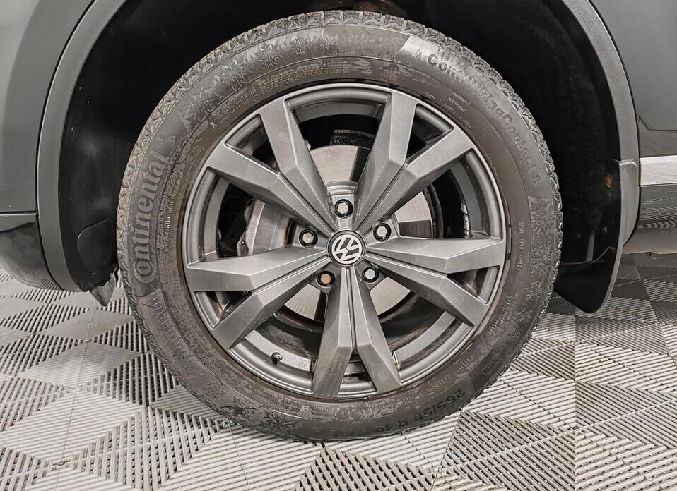 Volkswagen Touareg 3.6 AT (249 л.с.) 4WD