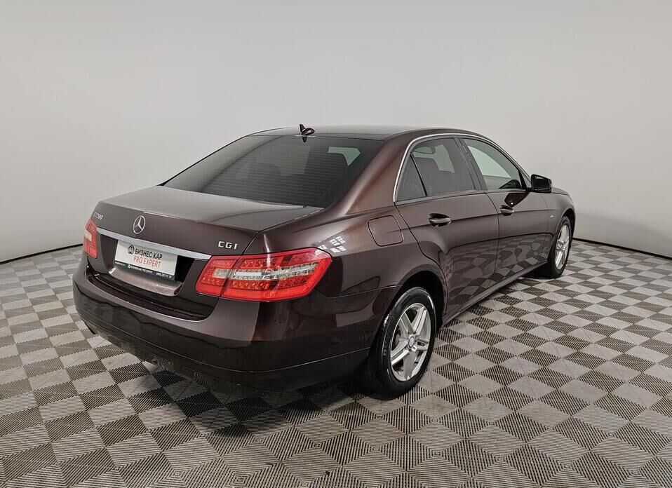 Mercedes-Benz E-Класс 200 7G-Tronic 1.8 AT (184 л.с.)