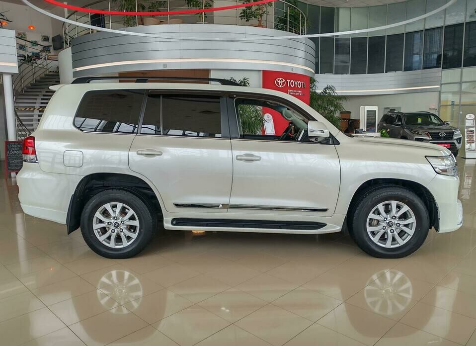 Toyota Land Cruiser 4.5d AT (249 л.с.) 4WD